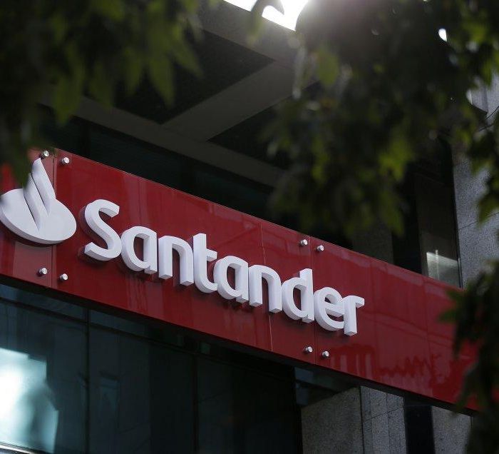 Banco Santander Sufre Ataque Cibernético Masivo